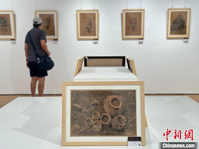 丝路文物“素描师”：38载深耕让历史“呼吸”,丝路文物“素描师”：38载深耕让历史“呼吸”