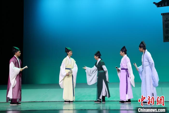 话剧《大儒孙应鳌》贵州首演 光影诠释“知行合一”,话剧《大儒孙应鳌》贵州首演 光影诠释“知行合一”