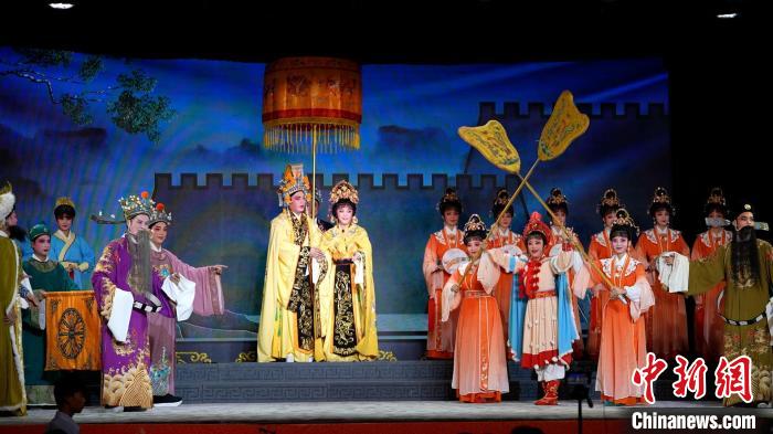 全国民营文艺表演团体相聚浙江黄岩 戏曲为媒促文化交流,全国民营文艺表演团体相聚浙江黄岩 戏曲为媒促文化交流