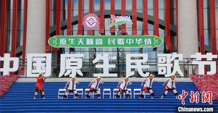 （文化中国行）乡野古音百花放 一曲天籁遏行云,（文化中国行）乡野古音百花放 一曲天籁遏行云