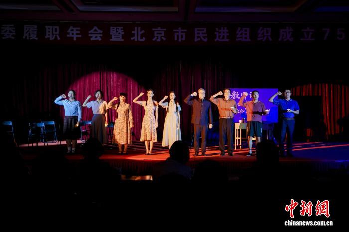 一盏灯 两代传承,一盏灯 两代传承